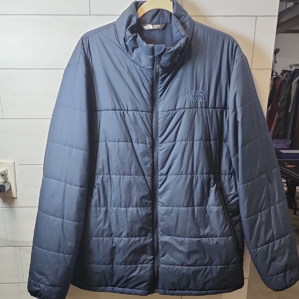 PRELOVED The North Face Men's Navy Puffer Jacket